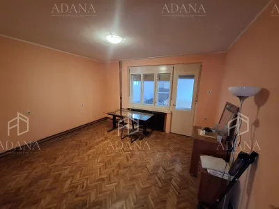 Samostalna kuća sa dva stana i voćnjakom, Gradske lokacije - slika 14