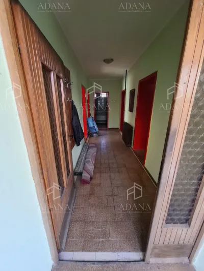 Samostalna kuća sa dva stana i voćnjakom, Gradske lokacije - slika 13