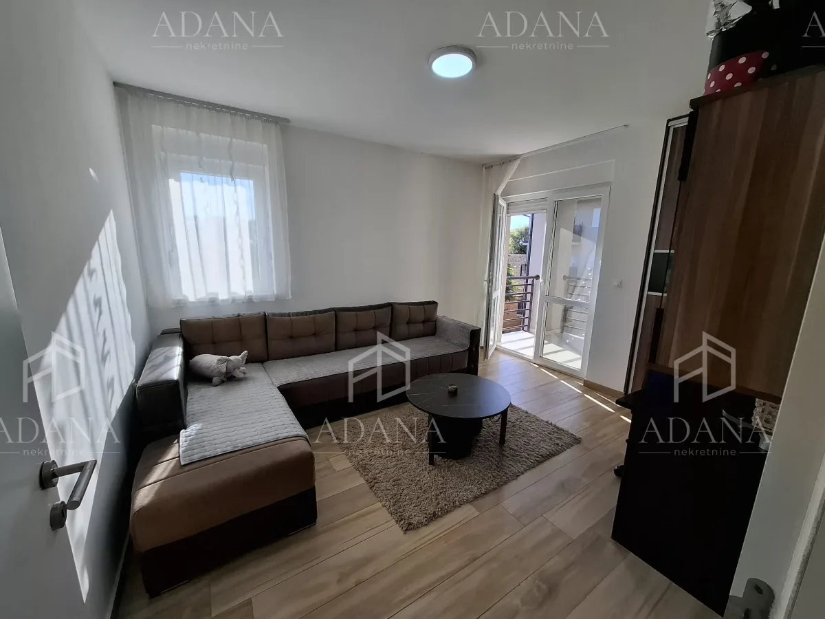 Četvorosoban stan 103 m² u novogradnji, širi centar