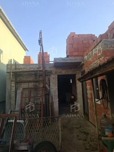 Trosobna prizemna kuća 80 m² sa započetim objektom, Duvanika - slika 13