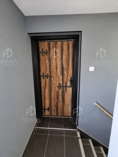 Industrijski objekat 185 m² + sprat, spreman za proizvodnju - slika 18