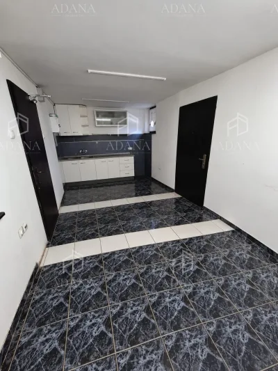 Industrijski objekat 185 m² + sprat, spreman za proizvodnju - slika 27